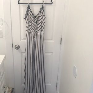 Beautiful maxi dress never worn